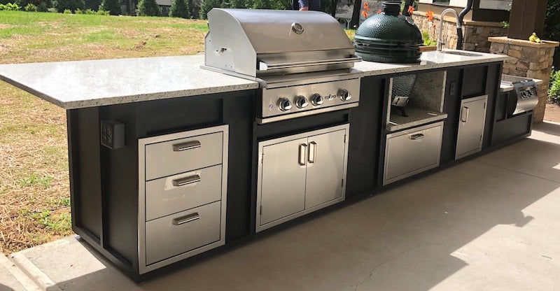 Outdoor Kitchens..Now we are cooking!